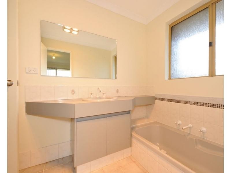 4 Elata Mews, Warnbro WA 6169