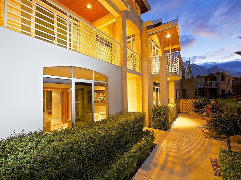 35 Amalfi Drive, Hillarys WA 6025