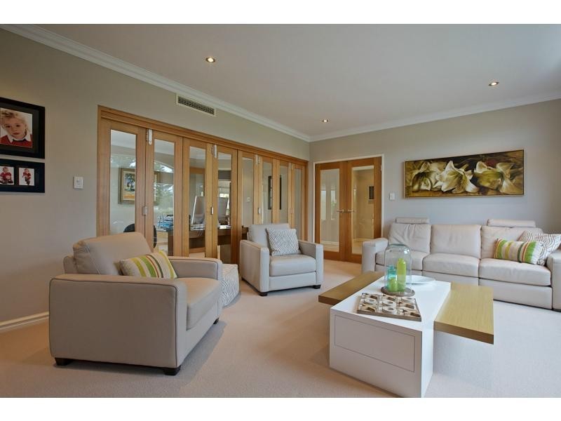35 Amalfi Drive, Hillarys WA 6025