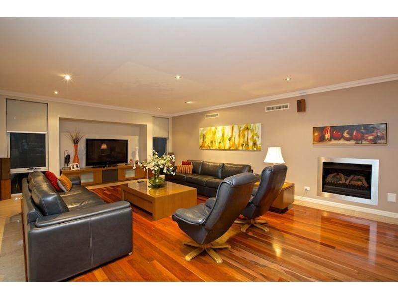 35 Amalfi Drive, Hillarys WA 6025