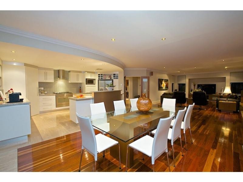 35 Amalfi Drive, Hillarys WA 6025