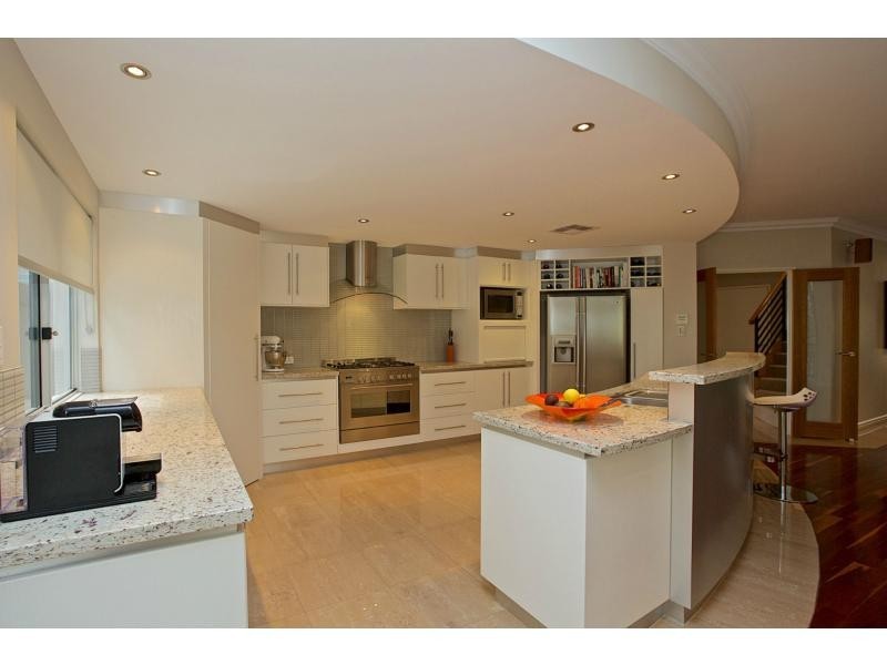 35 Amalfi Drive, Hillarys WA 6025