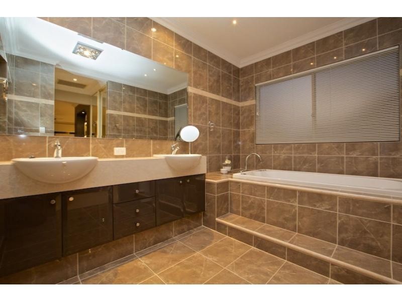 35 Amalfi Drive, Hillarys WA 6025