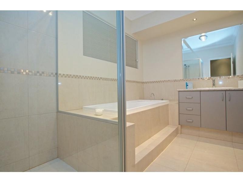 35 Amalfi Drive, Hillarys WA 6025