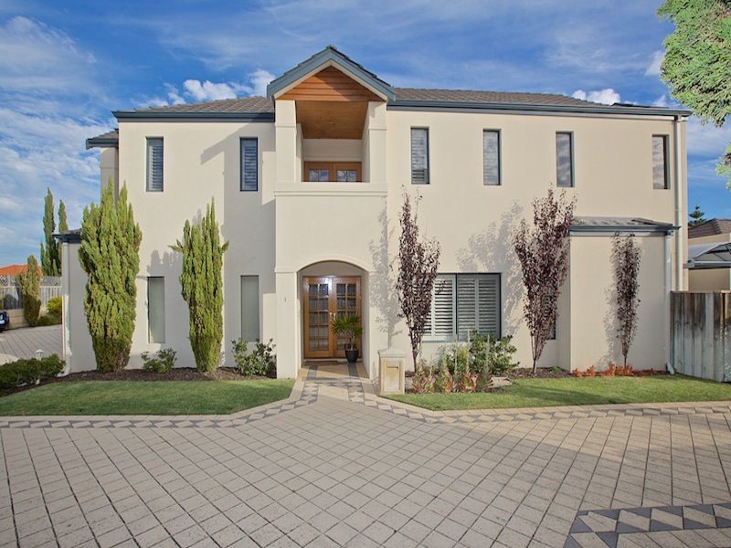 1/20 Coolangatta Retreat, Hillarys WA 6025