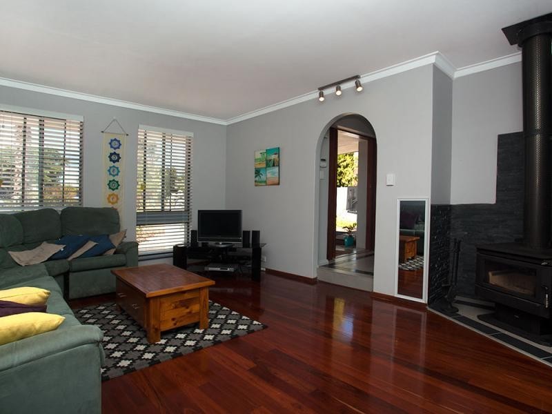 17 Mundi Place, Wanneroo WA 6065