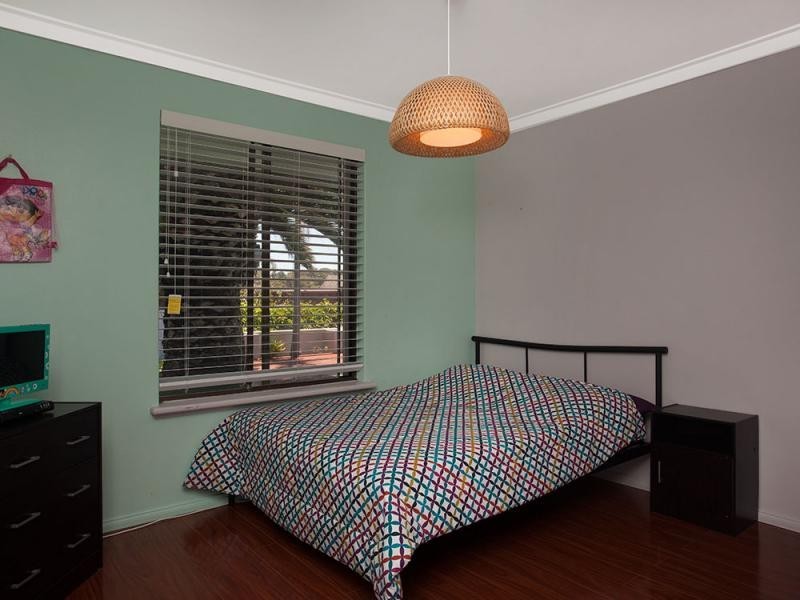 17 Mundi Place, Wanneroo WA 6065