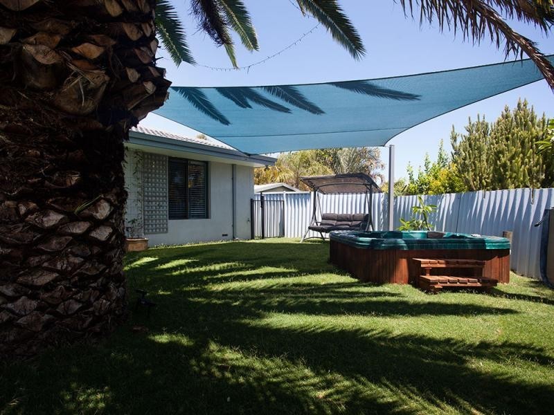 17 Mundi Place, Wanneroo WA 6065