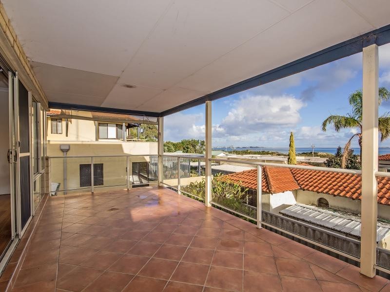 140 Kent Street, Rockingham WA 6168