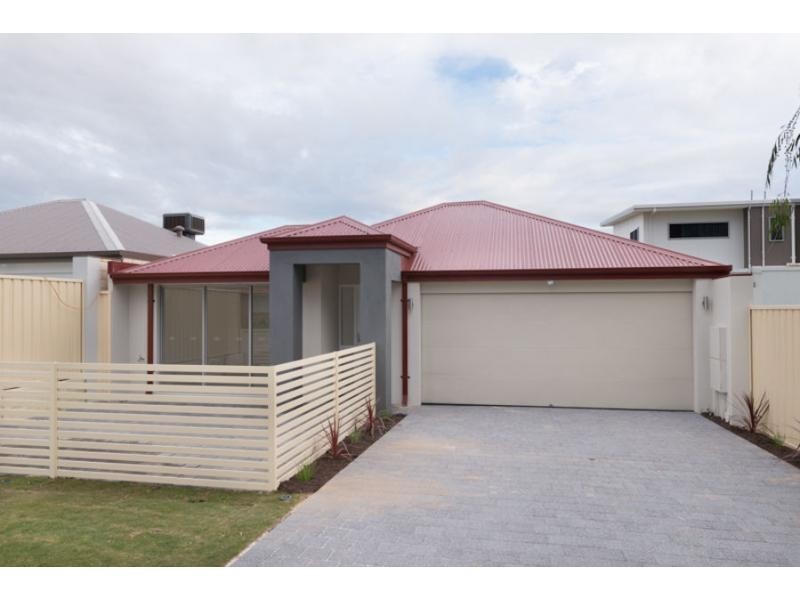 8 Afon Avenue, Shoalwater WA 6169