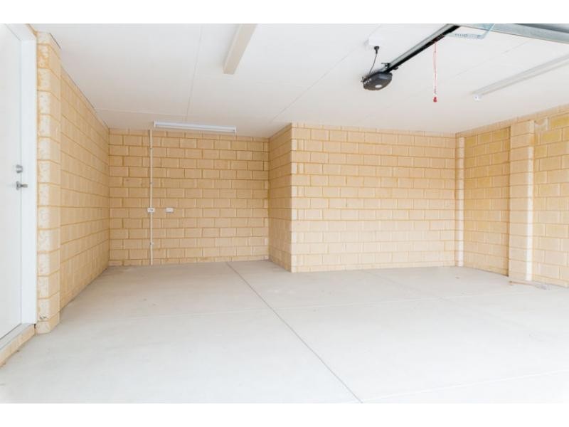 8 Afon Avenue, Shoalwater WA 6169