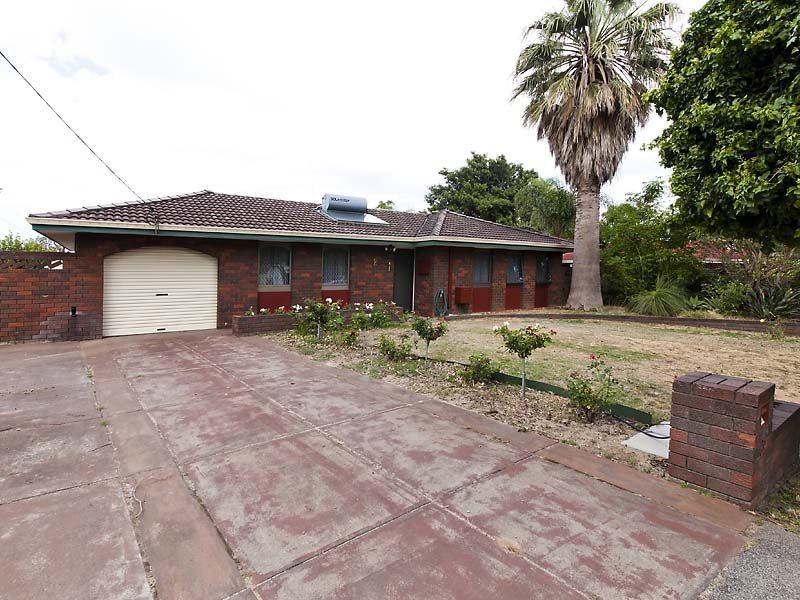 2 Stringybark Drive, Forrestfield WA 6058