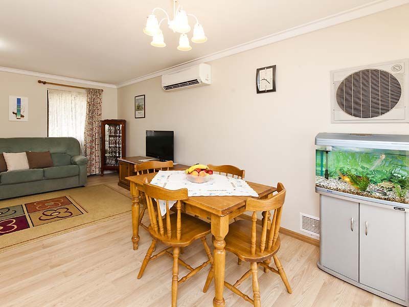 2 Stringybark Drive, Forrestfield WA 6058