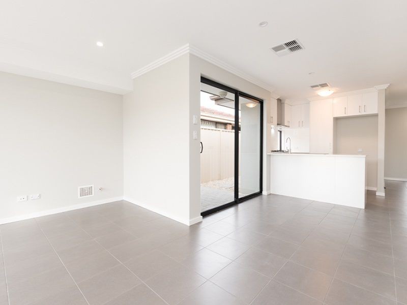 10 Afon Avenue, Shoalwater WA 6169