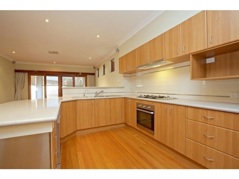 7 Algarve Way, Hillarys WA 6025