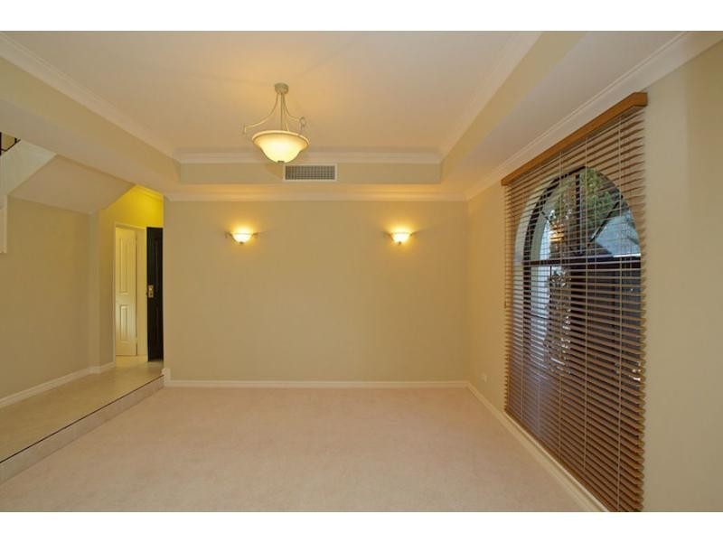 7 Algarve Way, Hillarys WA 6025