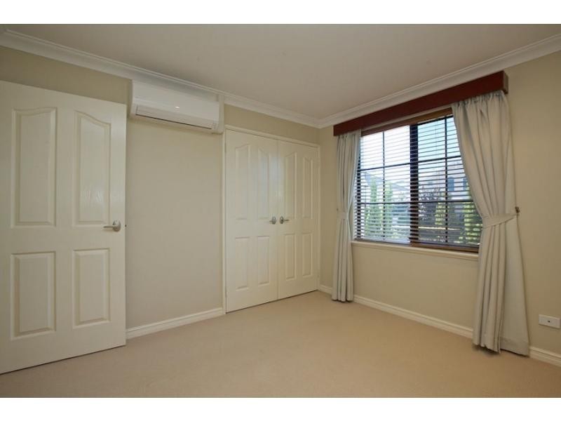 7 Algarve Way, Hillarys WA 6025