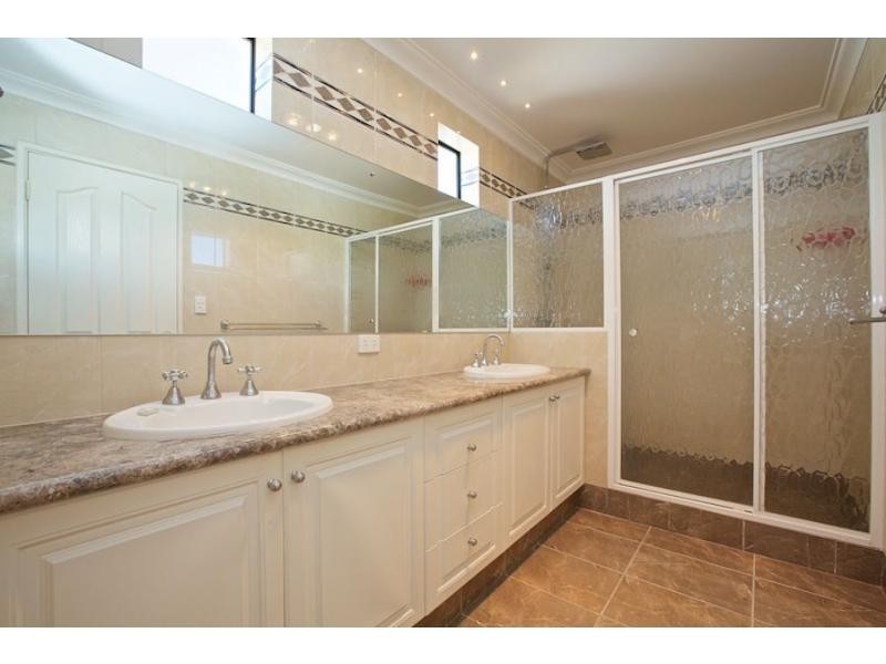 7 Algarve Way, Hillarys WA 6025