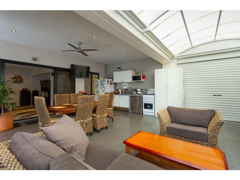 9 Islandview Rise, Yangebup WA 6164