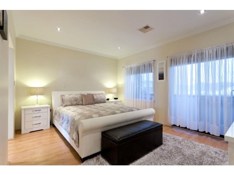 9 Islandview Rise, Yangebup WA 6164