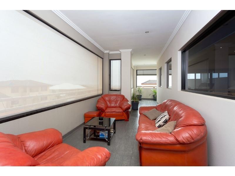 9 Islandview Rise, Yangebup WA 6164