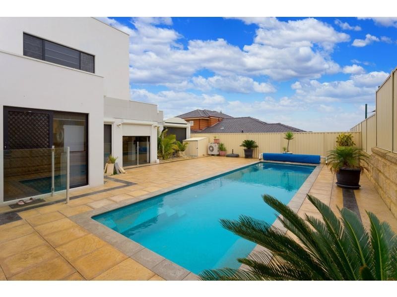 9 Islandview Rise, Yangebup WA 6164