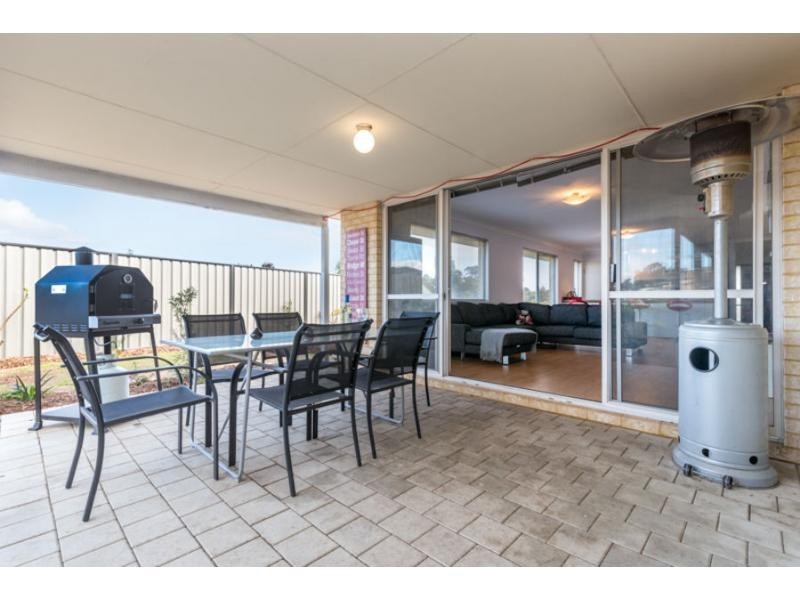 40 Kingaroy Drive, Baldivis WA 6171