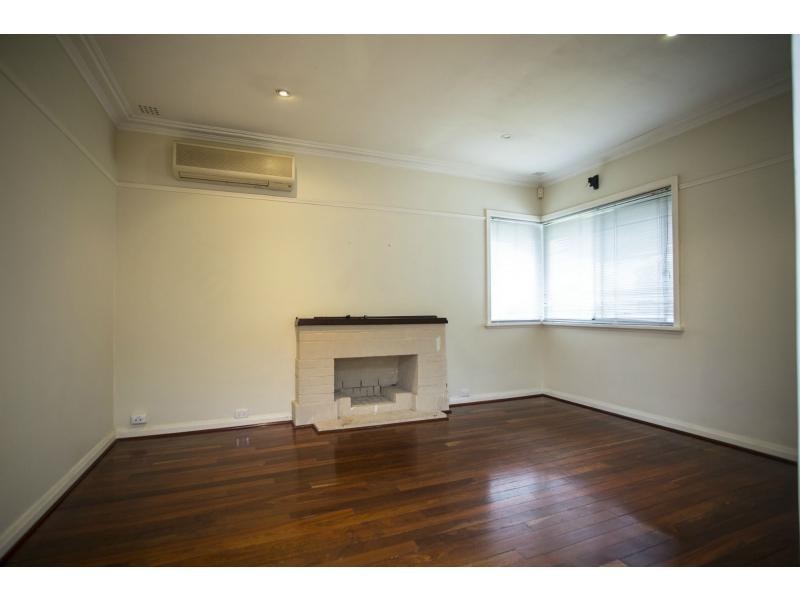 18 O’Neile Parade, Redcliffe WA 6104