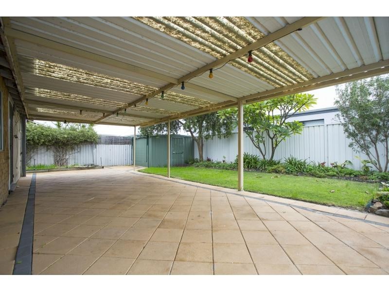 18 O’Neile Parade, Redcliffe WA 6104