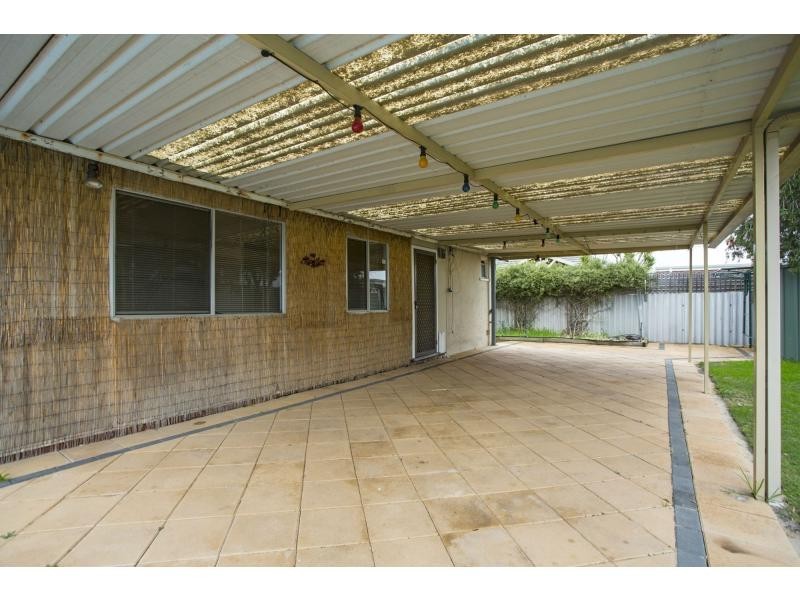 18 O’Neile Parade, Redcliffe WA 6104