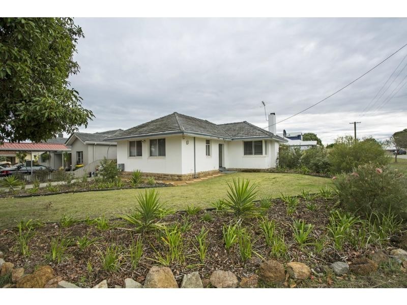 18 O’Neile Parade, Redcliffe WA 6104