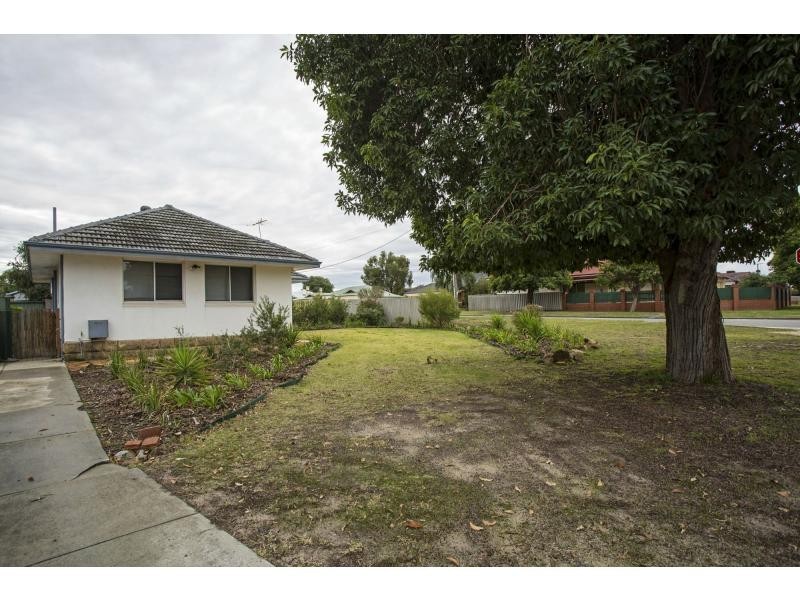 18 O’Neile Parade, Redcliffe WA 6104