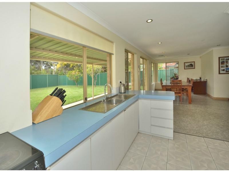 3 Underdale Place, Coodanup WA 6210