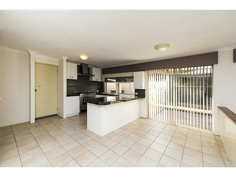 17 Mayflower Close, Port Kennedy WA 6172