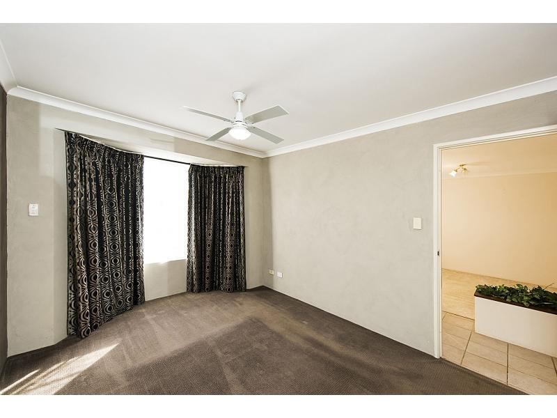 17 Mayflower Close, Port Kennedy WA 6172