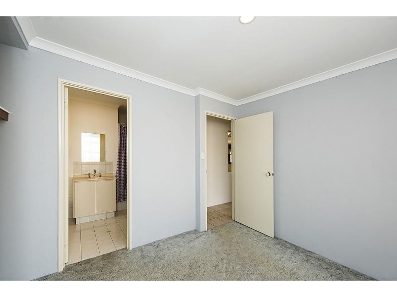 17 Mayflower Close, Port Kennedy WA 6172