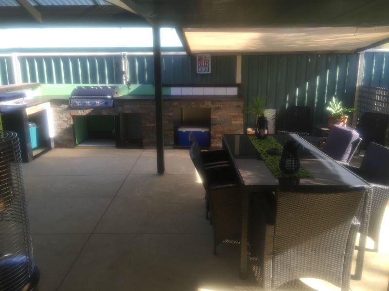 77 Inverness Circle, Camillo WA 6111