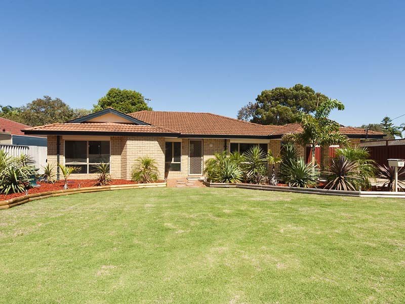 30 Kookaburra Crescent, High Wycombe WA 6057