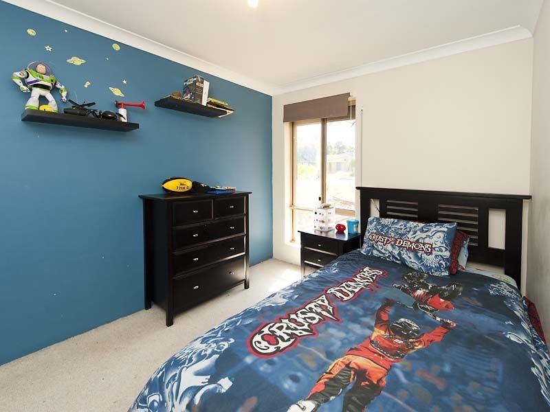 30 Kookaburra Crescent, High Wycombe WA 6057