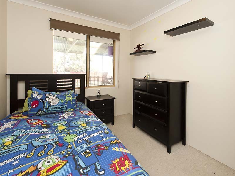 30 Kookaburra Crescent, High Wycombe WA 6057