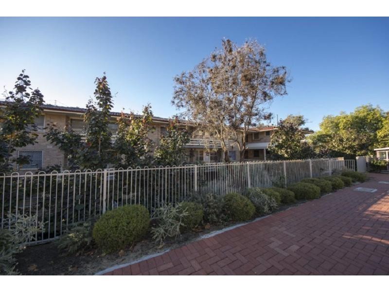 23/70 Broadway, Crawley WA 6009
