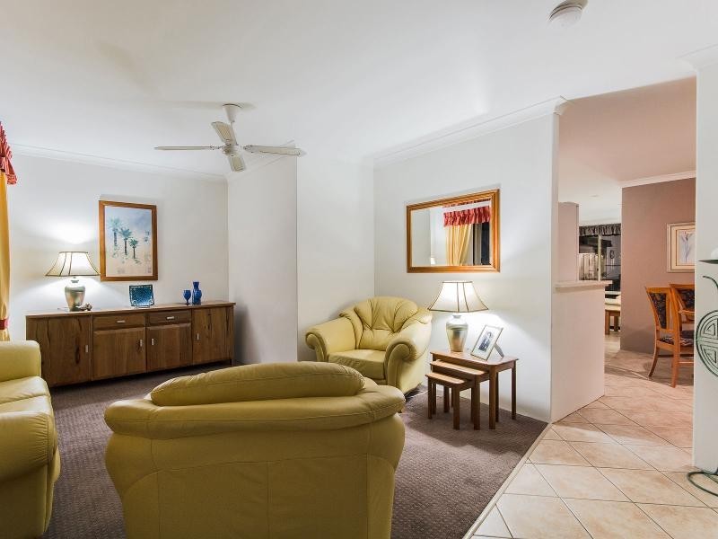 18 Bonnydoon Court, Cooloongup WA 6168