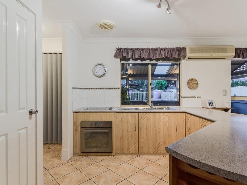 18 Bonnydoon Court, Cooloongup WA 6168