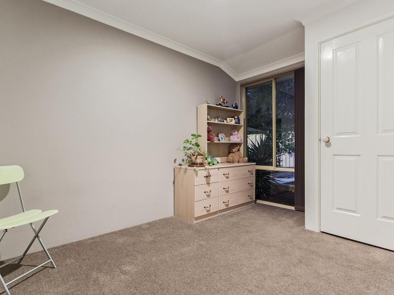 18 Bonnydoon Court, Cooloongup WA 6168