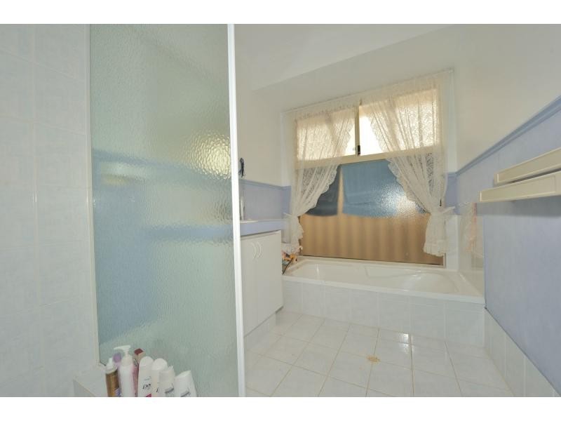 15 Montebourg Meander, Port Kennedy WA 6172