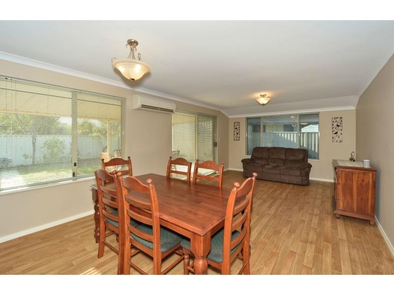 1 Gwalia Mews, Dudley Park WA 6210