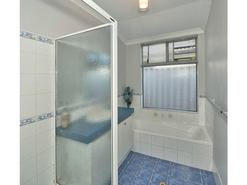 1 Gwalia Mews, Dudley Park WA 6210