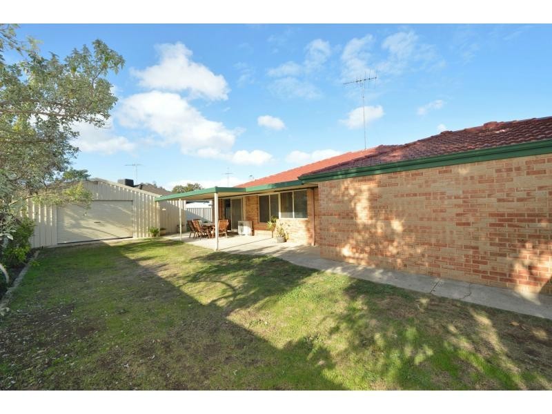 1 Gwalia Mews, Dudley Park WA 6210