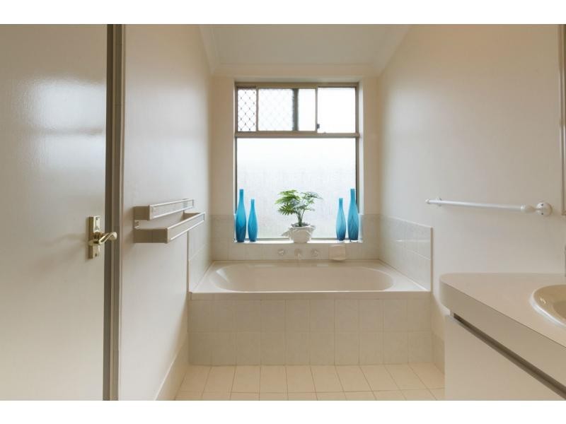 1A Takura Close, Greenfields WA 6210