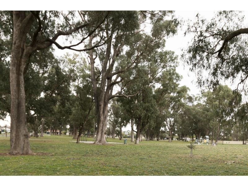1A Takura Close, Greenfields WA 6210